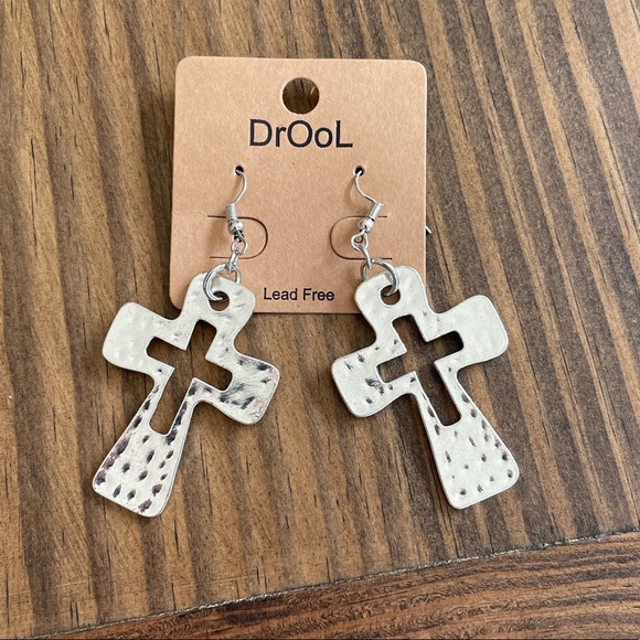 Cross earrings!! - Picture 2 of 3